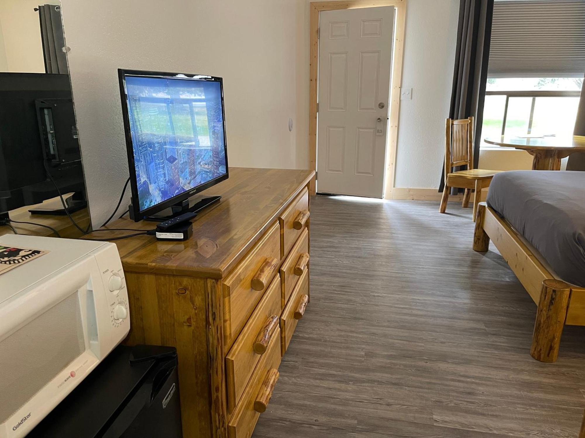 Kootenai Valley Motel ボナーズ・フェリー エクステリア 写真