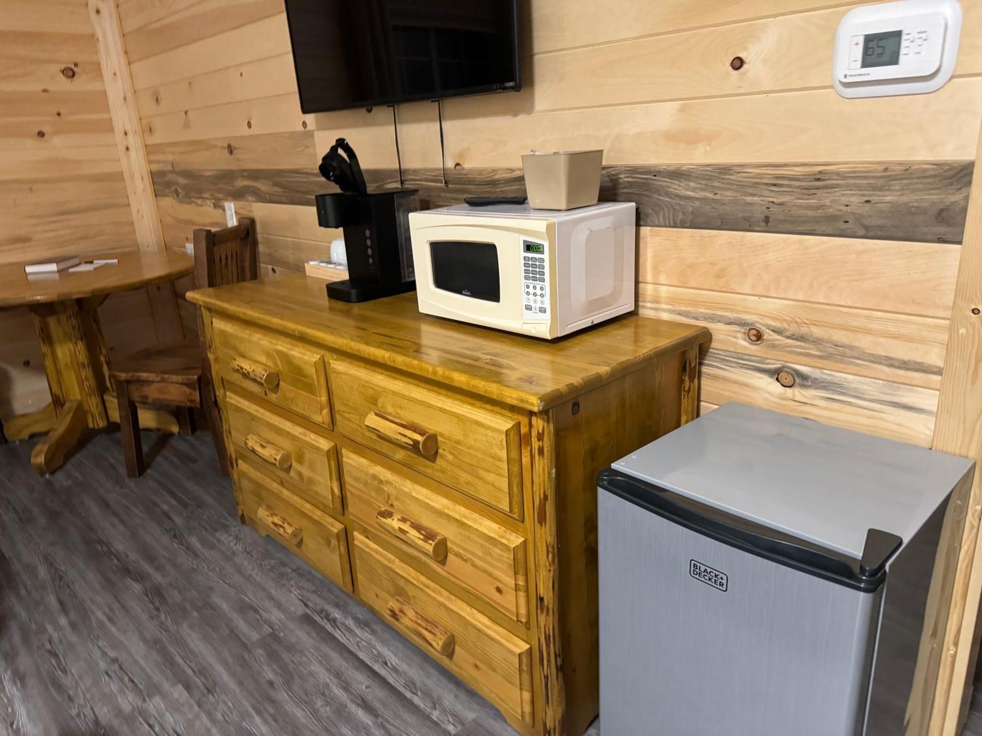 Kootenai Valley Motel ボナーズ・フェリー エクステリア 写真